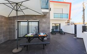 Vitamin Sea, The Terrace Apartment